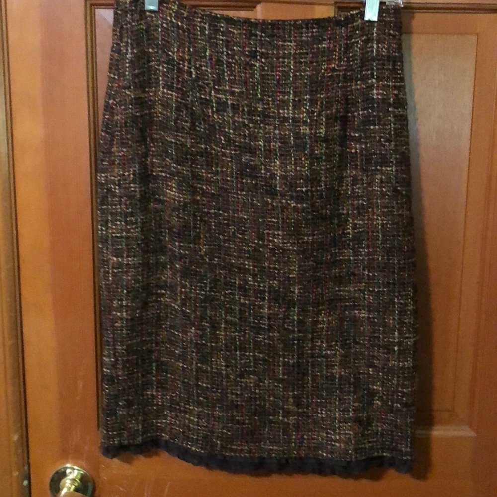 Beautiful multicolored tweed skirt